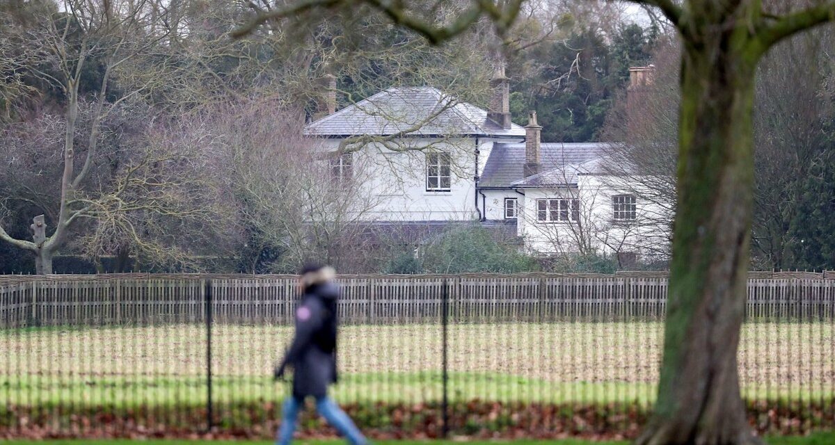 À l&rsquo;intérieur de Frogmore Cottage et de ses cinq chambres de luxe où le prince Andrew a « demandé à déménager »
