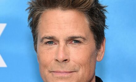 Rob Lowe rejoint le nouveau drame des services secrets de NBC 20 ans après la sortie de West Wing