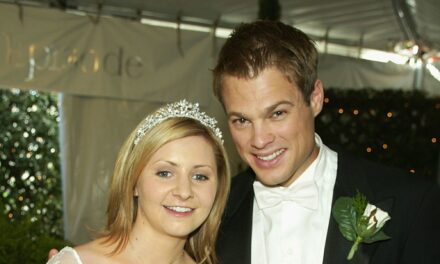 La star de 7th Heaven semble méconnaissable dans une apparition rare près de 20 ans plus tard