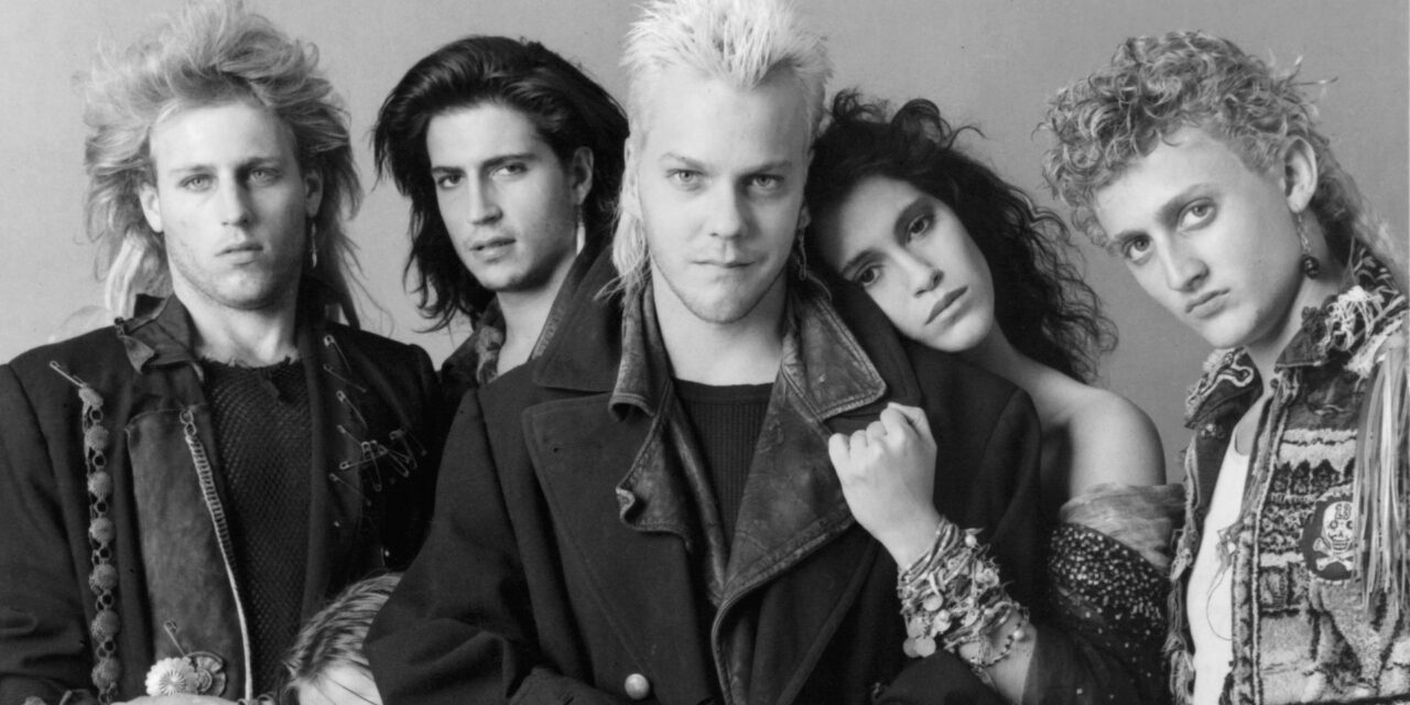 Où se trouvent aujourd’hui les stars de The Lost Boys – y compris la grande dame multimilliardaire