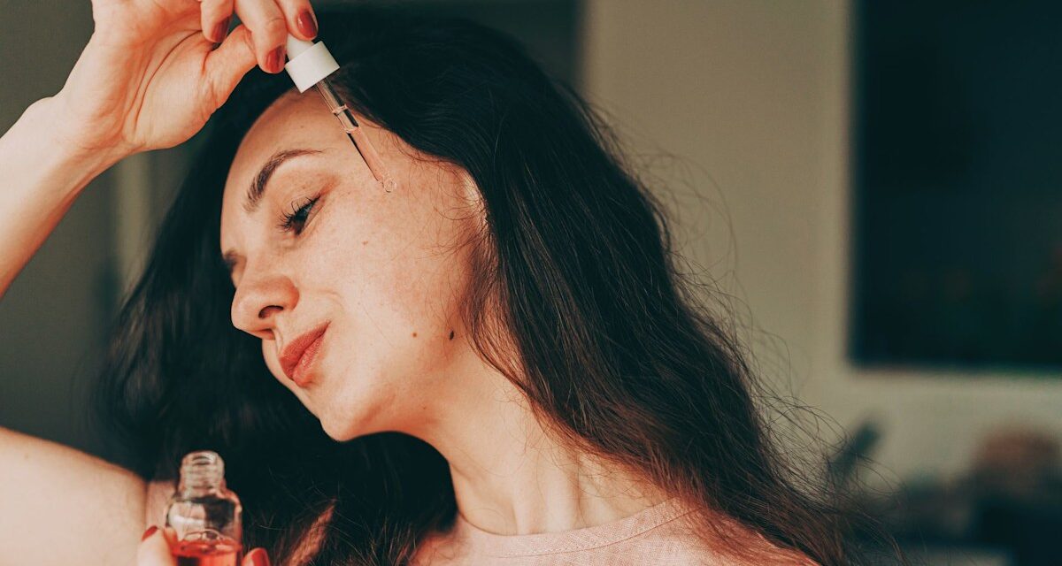 Vous vous sentez «indigné» par l&rsquo;acné de la quarantaine? Ces 9 conseils peuvent aider