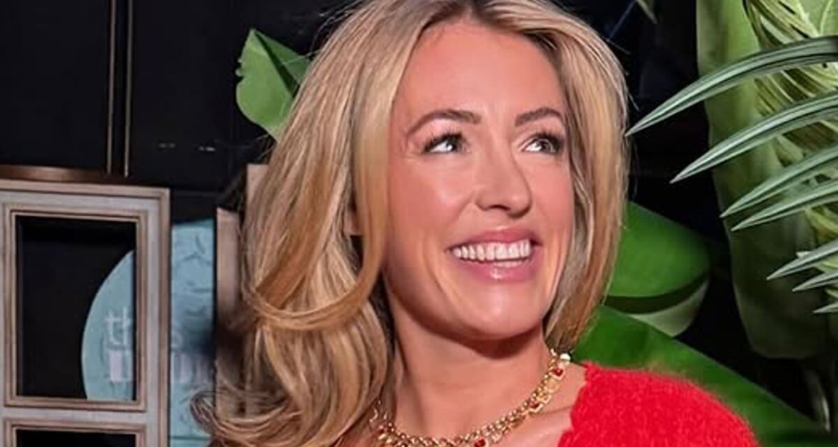 La robe inspirée de la créatrice de Cat Deeley est la preuve qu&rsquo;une mini-robe est un classique, quel que soit votre âge