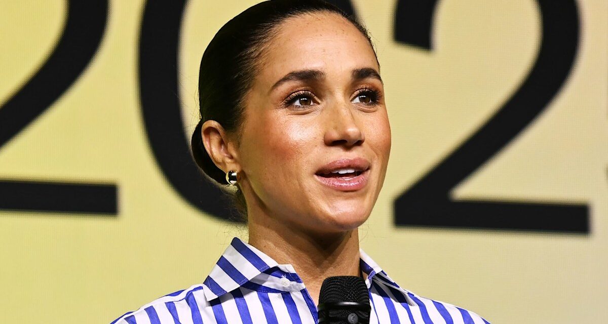 Meghan Markle impressionne par le retour de Ralph Lauren qu&rsquo;elle portait lors d&rsquo;une sortie entre filles avec Kate Middleton