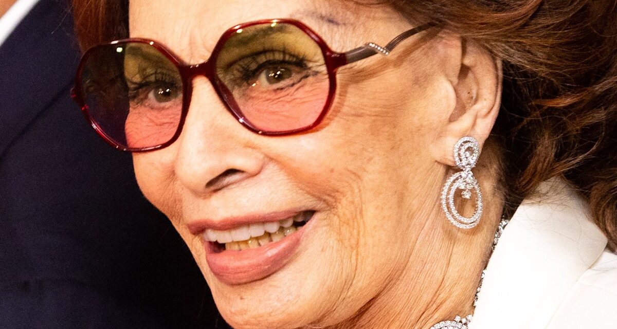 Le départ de Sophia Loren à 6 heures du matin implique cet entraînement simple qui l&rsquo;aide à rester en forme à 91 ans.