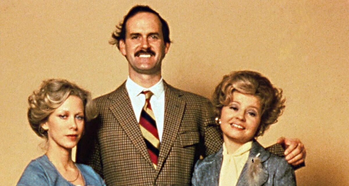 Où sont les acteurs de Fawlty Towers maintenant ? Des morts tristes à la star de James Bond