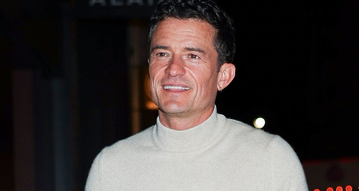 Orlando Bloom sourit aux côtés de sa fille Daisy Dove et de sa maman glamour alors que Katy Perry et Justin Trudeau font la une des journaux