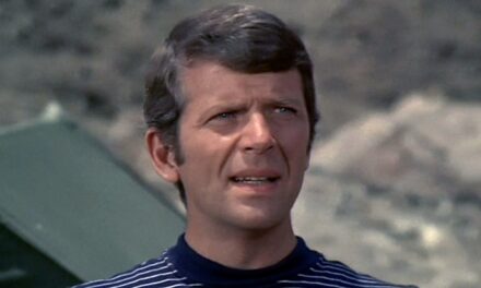 Les tensions de Brady Bunch sur le plateau sont révélées alors que la star révèle pourquoi Robert Reed a « tenté de se faire virer »