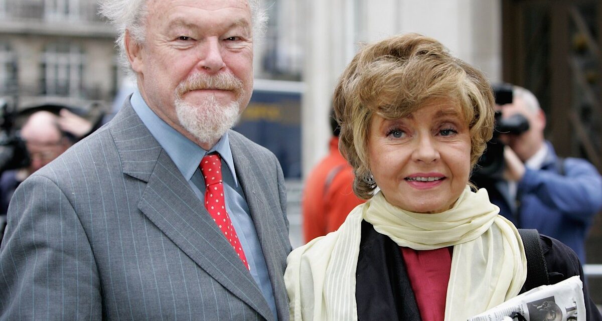 Prunella Scales décède à l&rsquo;âge de 93 ans – 11 mois après son mari Timothy West