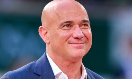 Jaden, le fils d&rsquo;Andre Agassi, est le sosie de sa mère Steffi Graf – regardez de jolies photos de famille alors qu&rsquo;il fête ses 24 ans