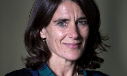 Esther Freud, 62 ans, retrouve l&rsquo;amour « inconvenant » après son divorce avec David Morrissey