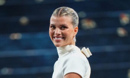 Sofia Richie annonce qu&rsquo;elle est enceinte d&rsquo;un deuxième enfant dans une douce mise à jour