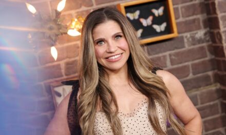 Rencontrez le mari producteur de la star de Dwts Danielle Fishel et leurs deux enfants