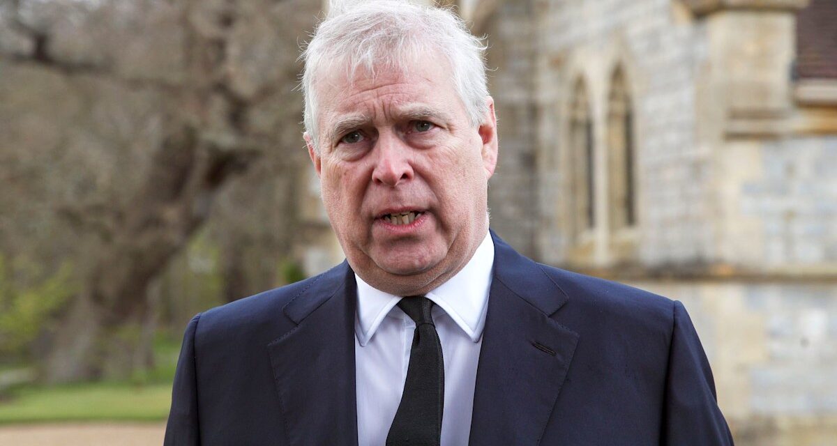 Le roi Charles dépouille le prince Andrew de ses titres et entame le processus d&rsquo;expulsion du Royal Lodge