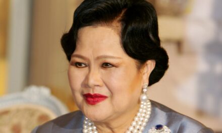 La reine Sirikit de Thaïlande est décédée à l&rsquo;âge de 93 ans, après 8 ans d&rsquo;absence sous les projecteurs.