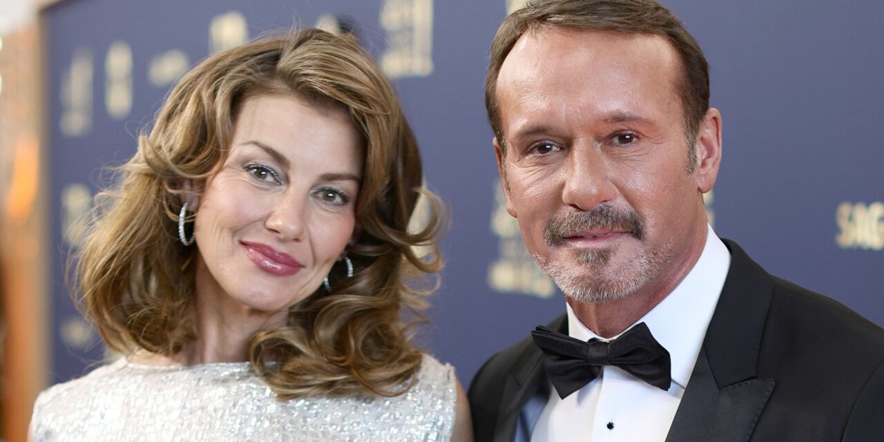 Tim McGraw révèle que sa femme Faith Hill a « traversé pas mal de choses » à l&rsquo;abri des projecteurs dans une rare mise à jour sur la santé