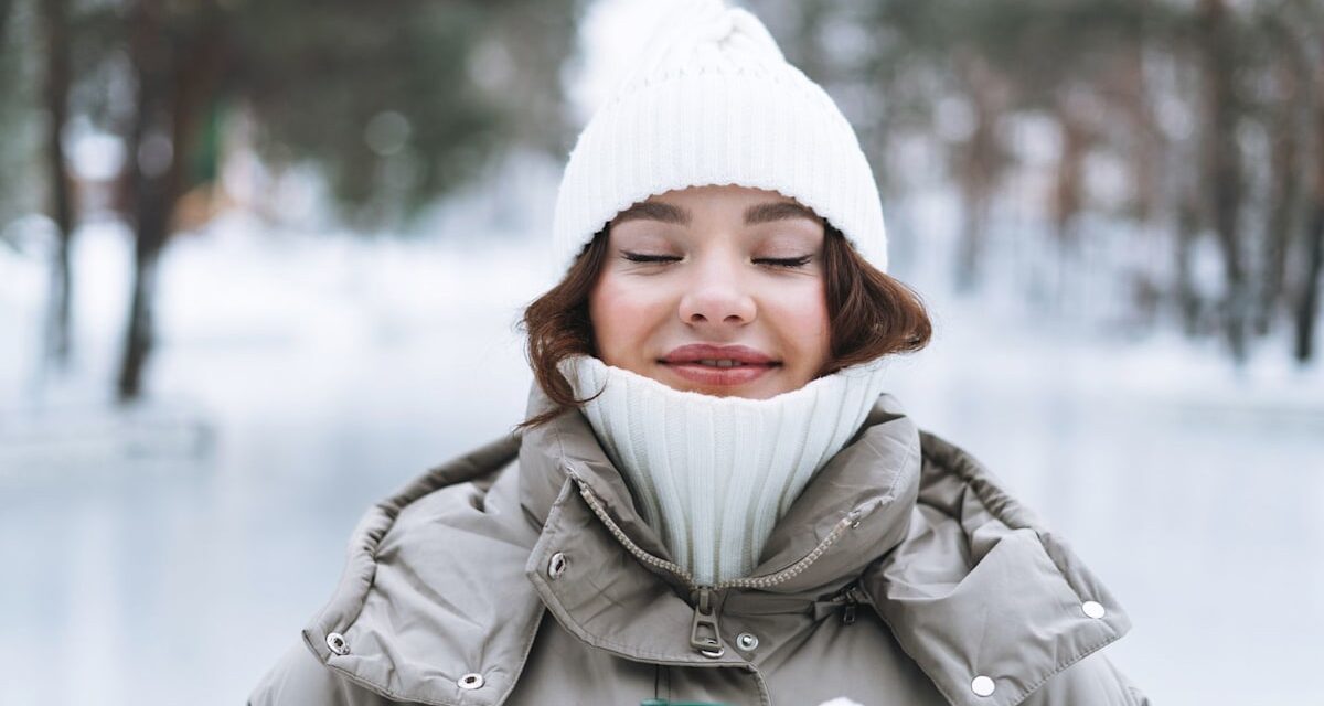 Des erreurs de soins de la peau en hiver qui vous font secrètement paraître plus vieilles