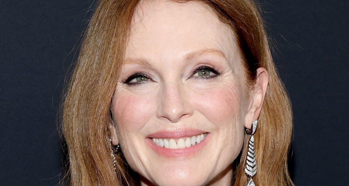 Julianne Moore dit que marcher à reculons est « bon pour le corps et le cerveau » – qu&rsquo;en pensent les experts ?