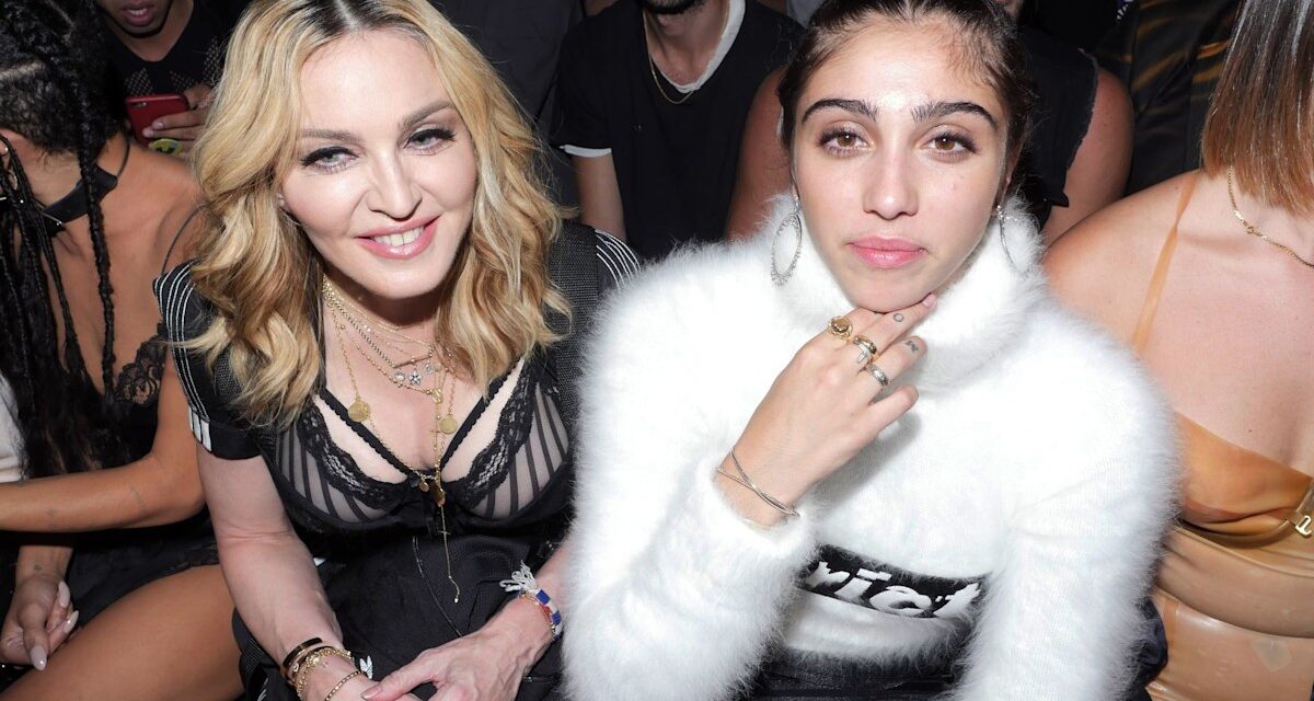 Madonna partage des photos inédites de sa fille Lourdes lors d&rsquo;un émouvant hommage d&rsquo;anniversaire