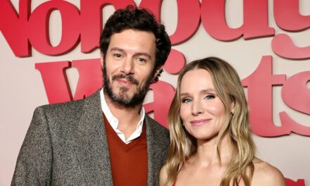 Nobody Wants This : les maisons familiales chics des stars en dehors du tournage : Adam Brody, Kristen Bell et plus