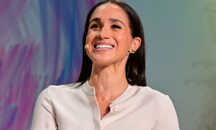 Meghan Markle porte à nouveau une pièce qu&rsquo;elle avait confectionnée pour une occasion royale spéciale