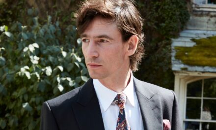 Le guide du marié moderne sur le style du jour du mariage