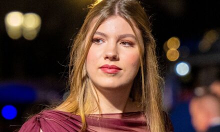 L&rsquo;infante Sofia copie secrètement le style signature de la princesse Amalia avec cet ensemble saisissant