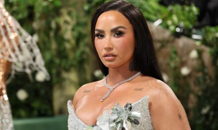 Les fans de Demi Lovato « paniquent » face à la transformation sauvage de la star sur de nouvelles photos
