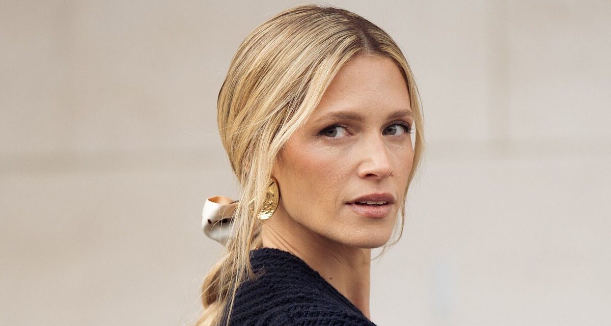 Coiffures anti-âge pour vous faire paraître plus jeune que jamais cet automne