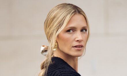 Coiffures anti-âge pour vous faire paraître plus jeune que jamais cet automne