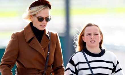 Mia, 11 ans, la fille de Zara Tindall, a l&rsquo;air si grande lors d&rsquo;une rare sortie publique commune