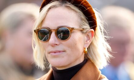 Tout le monde est obsédé par le manteau de Zara Tindall – et il vient d&rsquo;être mis en vente