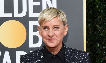 Regarder : À l&rsquo;intérieur du superbe domaine des Cotswolds d&rsquo;Ellen DeGeneres, d&rsquo;une valeur de 18 millions de dollars, avec des meubles élégants et une vue sur la campagne luxuriante