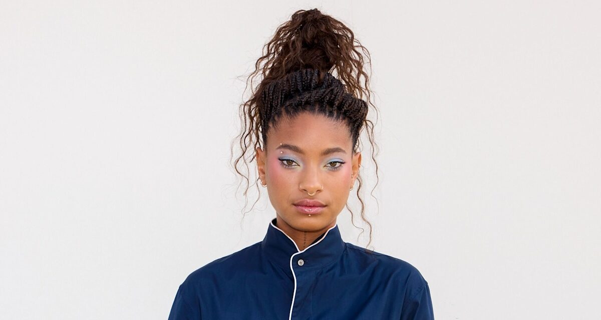 La version chaude de Willow Smith sur la tendance des cravates, tout le monde l&rsquo;a manquée