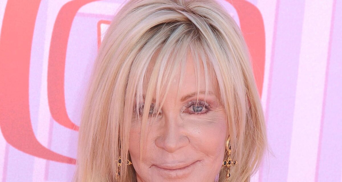 L&rsquo;actrice des années 80 qui a joué dans une série télévisée emblématique est méconnaissable lors d&rsquo;une sortie à Los Angeles