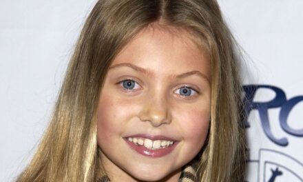 Des enfants stars des années 2000 qui ont l&rsquo;air complètement méconnaissables, y compris le relooking audacieux de l&rsquo;actrice du Grinch