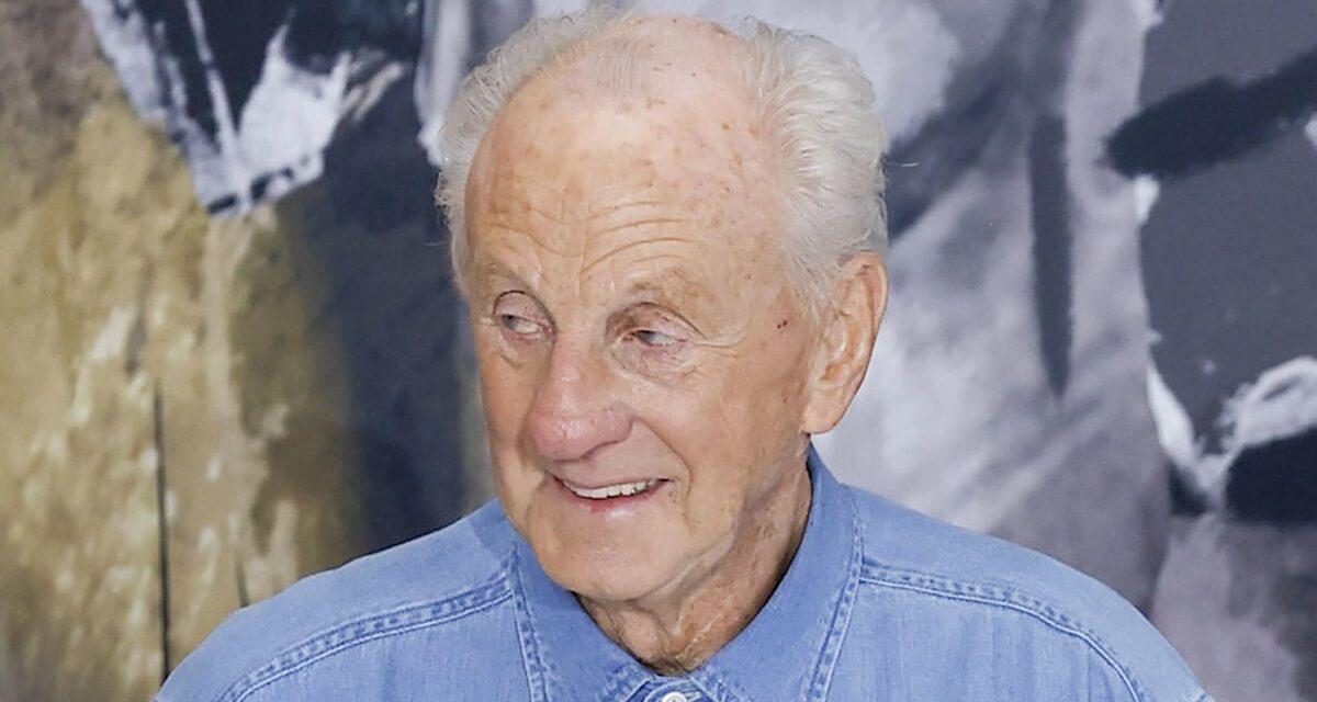 L&rsquo;ancien créateur de la princesse Diana, Paul Costelloe, est décédé à l&rsquo;âge de 80 ans