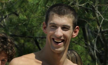 Michael Phelps semble loin de ses années de natation olympique sur de nouvelles photos