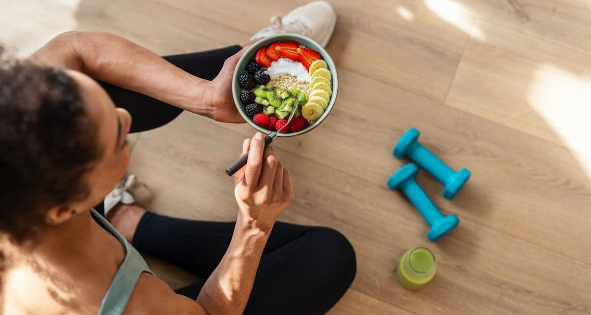 Guide de synchronisation du cycle : Comment manger et faire de l&rsquo;exercice pendant les 4 phases de votre cycle menstruel