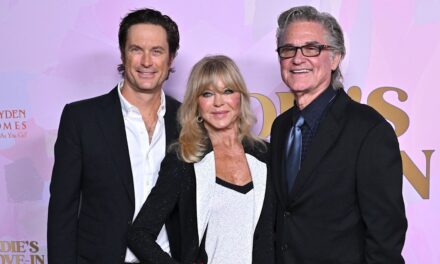 Oliver Hudson, le fils de Goldie Hawn, partage un aperçu des premiers mois avec « Pa » Kurt Russell comme père
