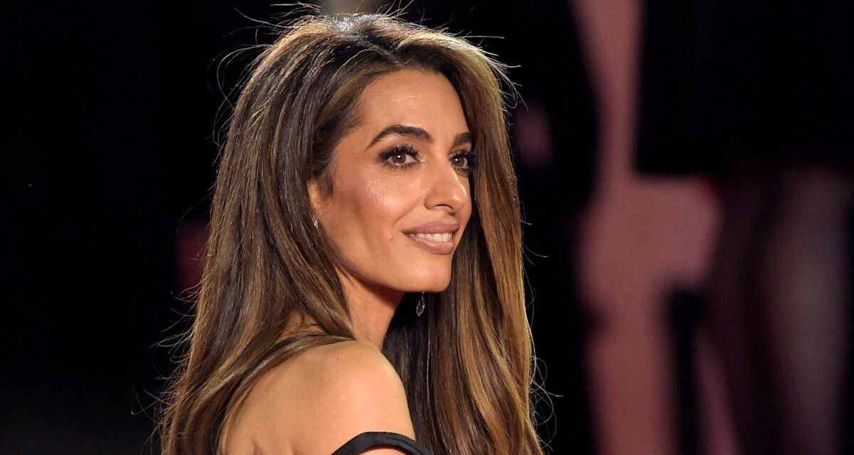 L&rsquo;arôme d&rsquo;Amal : Tout ce que vous devez savoir sur son parfum capillaire signature – voir plus