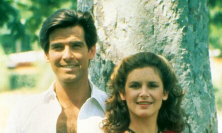 Le drame « oublié » de Pierce Brosnan, Remington Steele, laisse les téléspectateurs déçus