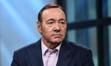 Kevin Spacey fait des aveux choquants en admettant qu&rsquo;il est sans abri