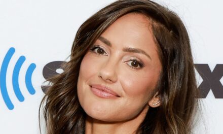 Minka Kelly a une réponse inattendue lorsqu&rsquo;elle est interrogée sur sa romance avec son célèbre petit ami dans l&rsquo;émission Today