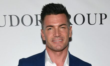 Aidan Turner de Poldark contre Aiden Turner de All My Children alors que ce dernier prend d&rsquo;assaut High Potential