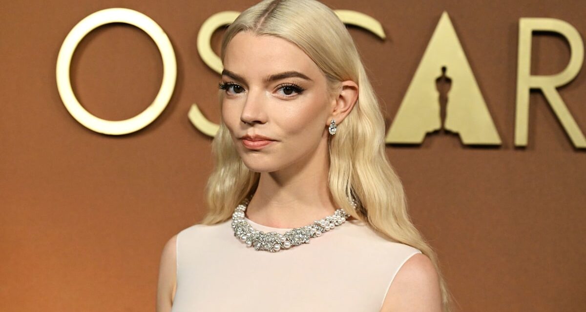 La robe transparente des Governor&rsquo;s Awards d&rsquo;Anya Taylor-Joy est le rêve de toute future mariée