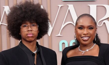 Le fils de Jennifer Hudson se retrouve sous les projecteurs dans une chanson enregistrée ensemble – regardez