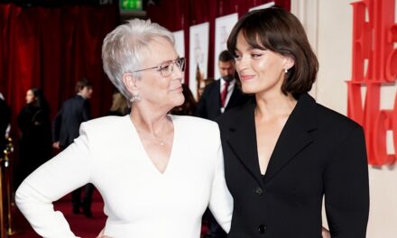 Exclusif : Jamie Lee Curtis révèle comment elle est « tombée amoureuse » de sa co-star Emma Mackey