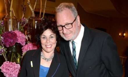 Ruby Wax obligée de défendre son mariage après avoir laissé mijoter des « tensions »