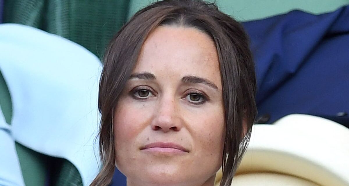 La version oubliée de Pippa Middleton sur la robe « nue » est une leçon d&rsquo;audace vestimentaire de jour