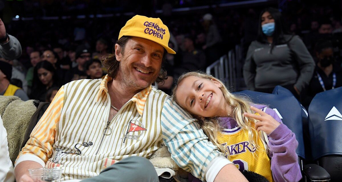 Oliver Hudson admet que sa fille est « insensibilisée à sa folie »